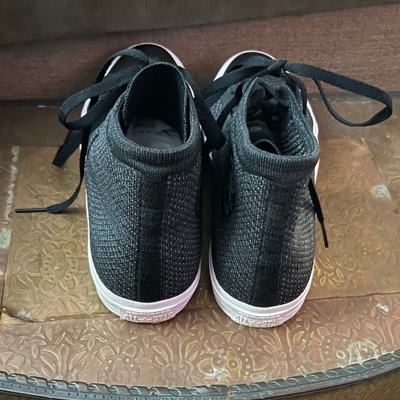 COPY - CONVERSE CHUCK TAYLOR ALL STAR II HI - Picture 6 of 6